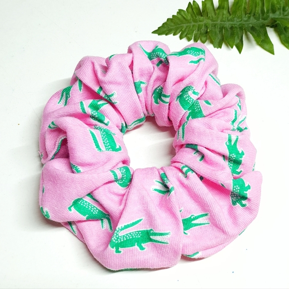 Gaviota Accessories - Large Pink With Alligator Knit Scrunchie